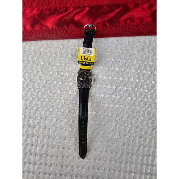 Q&Q Quartz Watch Black Dial Leather Band WR Women New- Open Box - Picture 2 of 6